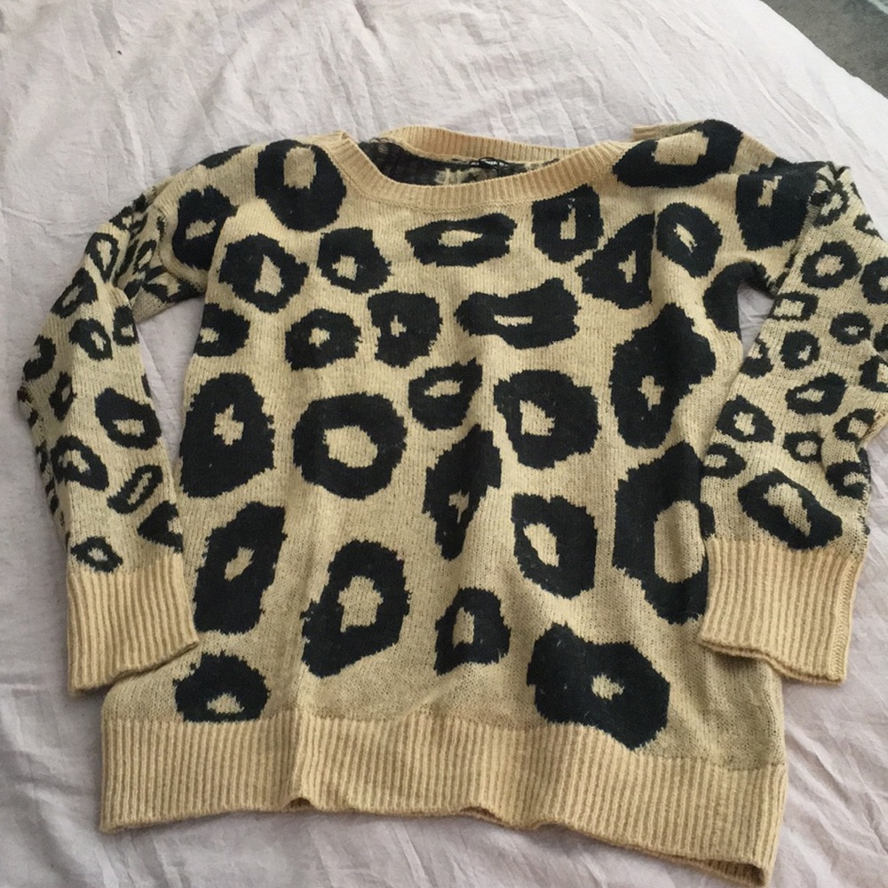 💕Leopard Express Sweater NWT - Picture 5 of 6